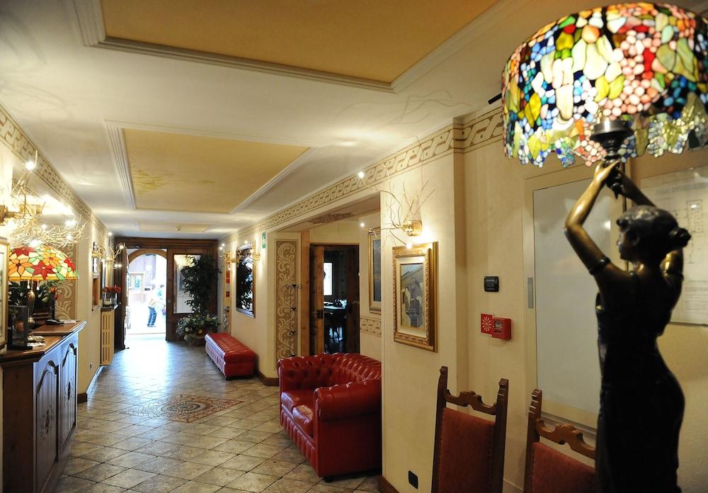 Hotel Alpina Livigno Eksteriør bilde